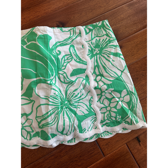 Lilly Pulitzer Green & White Skort - Picture 2 of 6